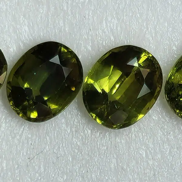 Australian Sapphires Green-Yellow, 5.68 Carats, Oval, Unheated